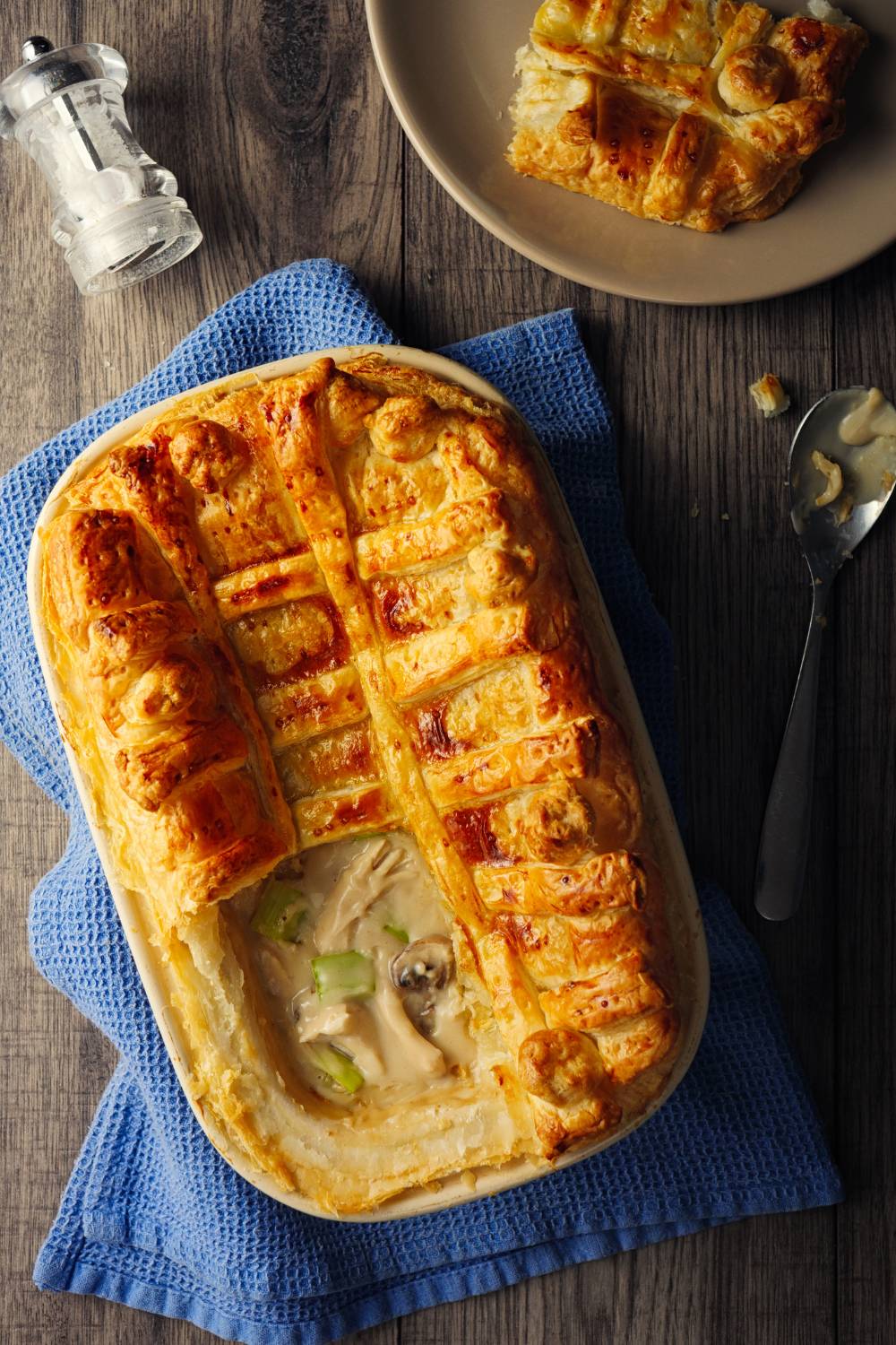 Slow Cooker Chicken And Leek Pie - Easy Peasy Slow Cook