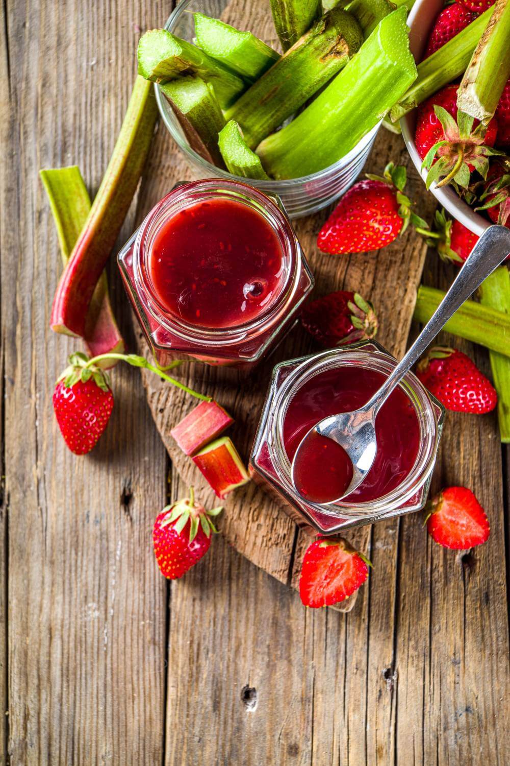Slow Cooker Rhubarb Strawberry Compote