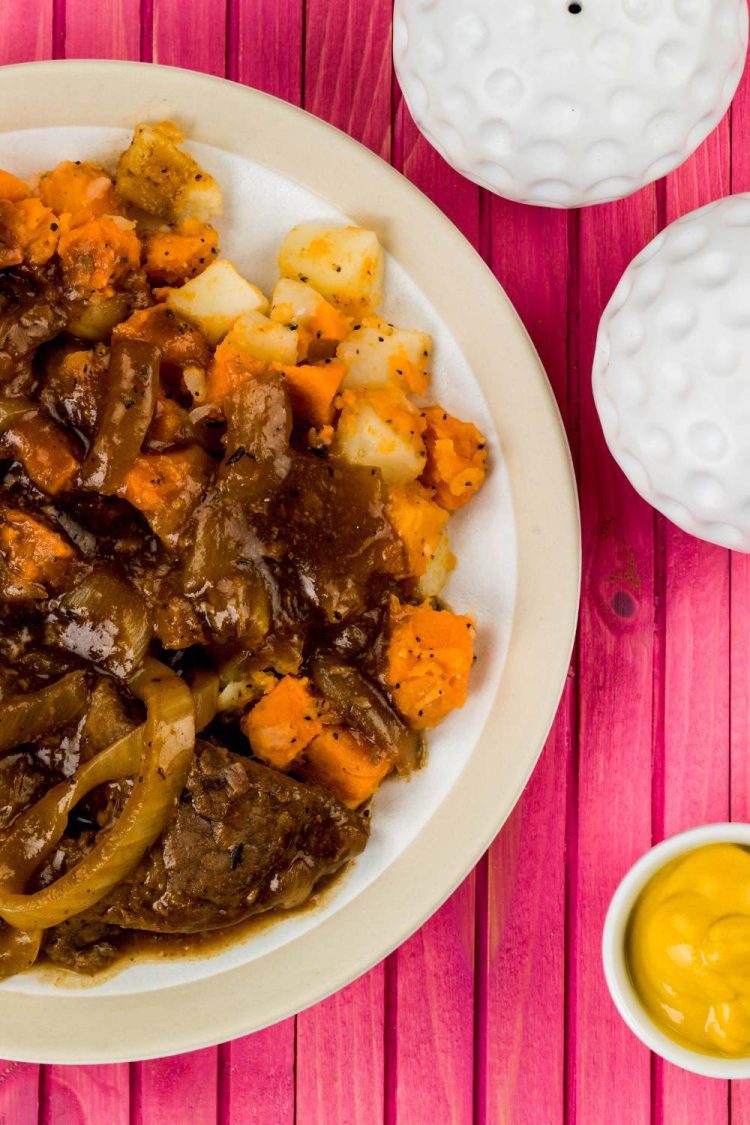 Slow Cooker Braised Steak and Onions Easy Peasy Slow Cook