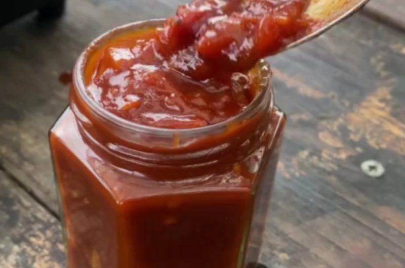 Tomato Capsicum Relish in Slow Cooker