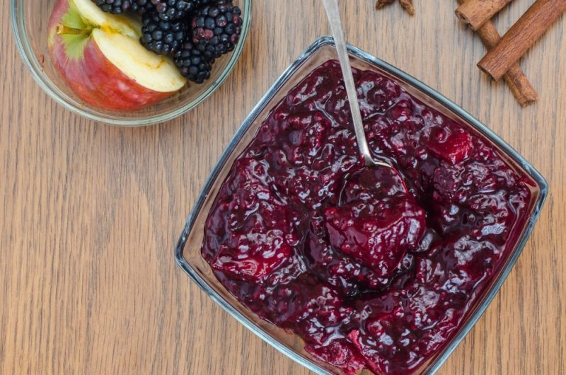 Slow Cooker Blackberry and Apple Jam