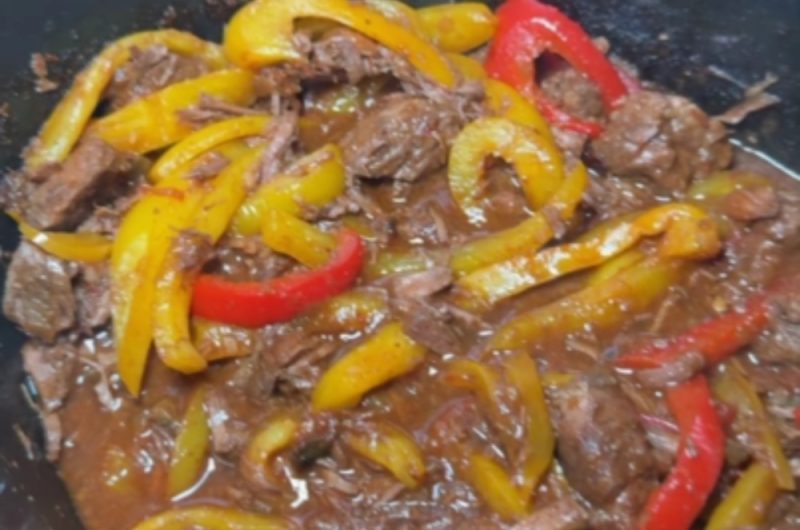 5 Ingredient Slow Cooker Steak Fajitas