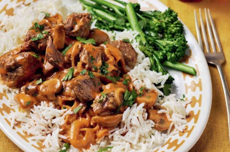 Slow Cooker Beef Mushroom Stroganoff