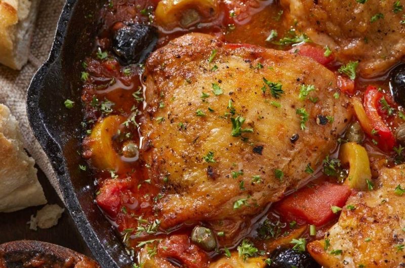 Slow Cooker Chicken Thighs Cacciatore