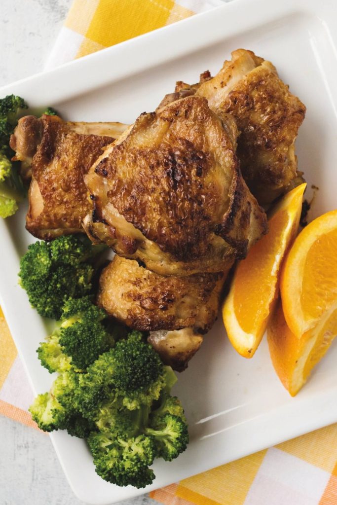 Slow Cooker Chicken Thighs and Broccoli