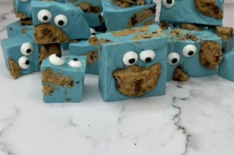 Slow Cooker Cookie Monster Fudge