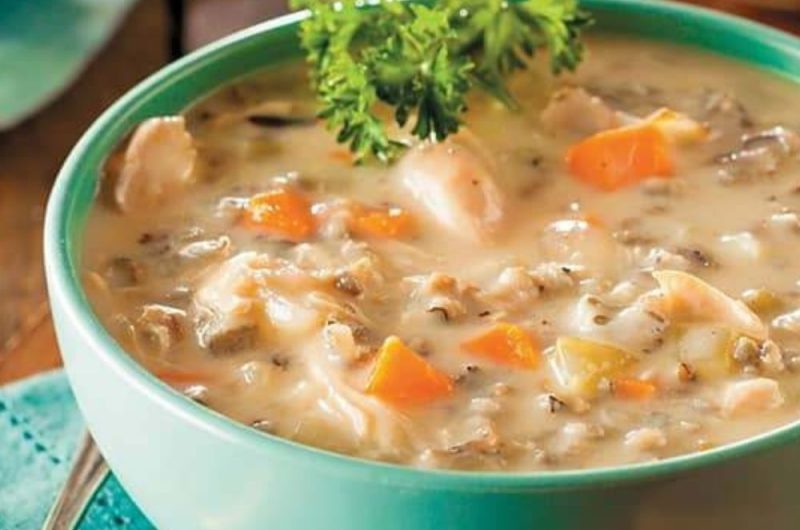 Lean Dried Apricot, Chicken, and Wild Rice Soup