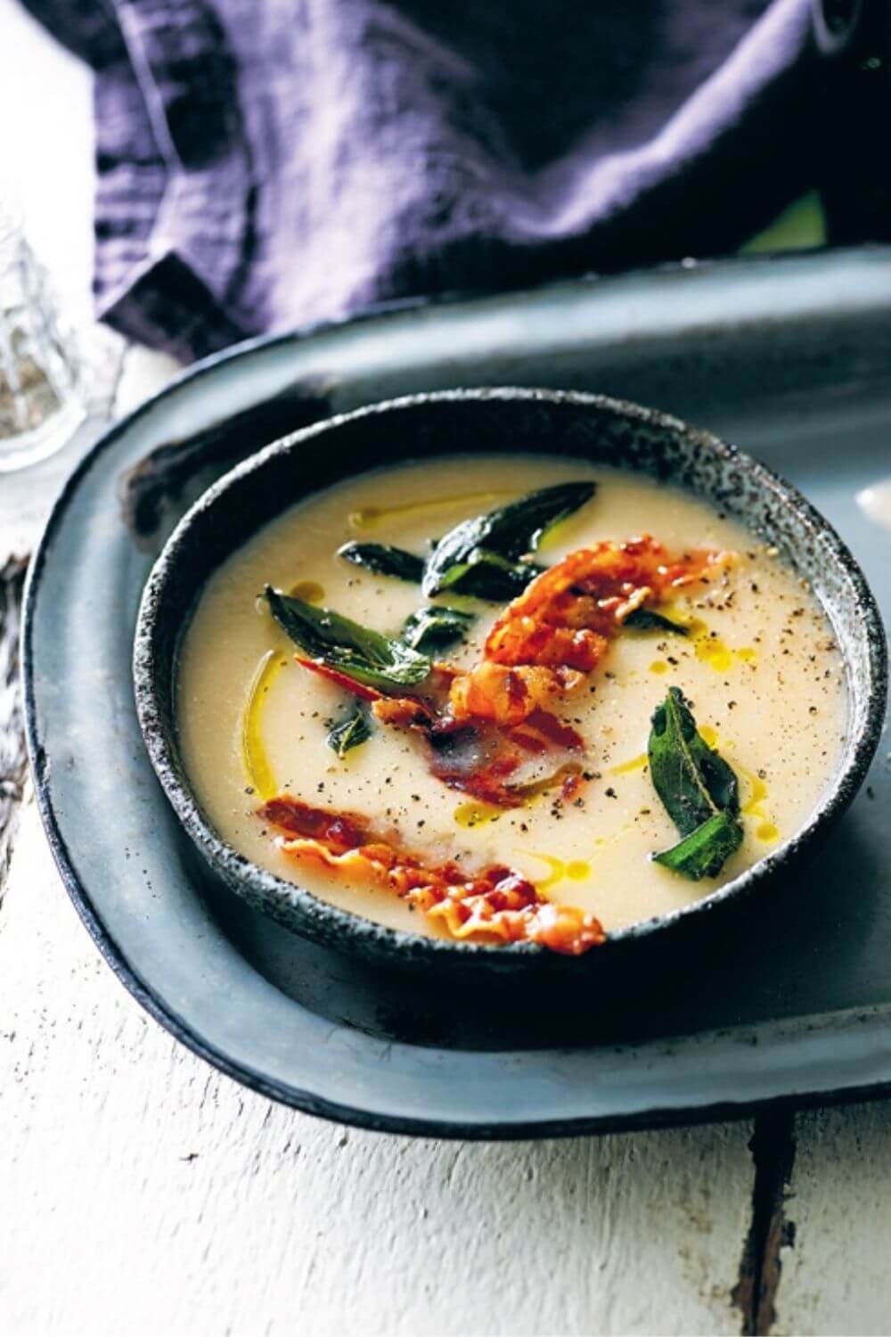 Slow Cooker Cauliflower and Cannellini Bean Soup With Pancetta