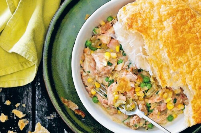 Slow Cooker Chicken and Vegetable Pie