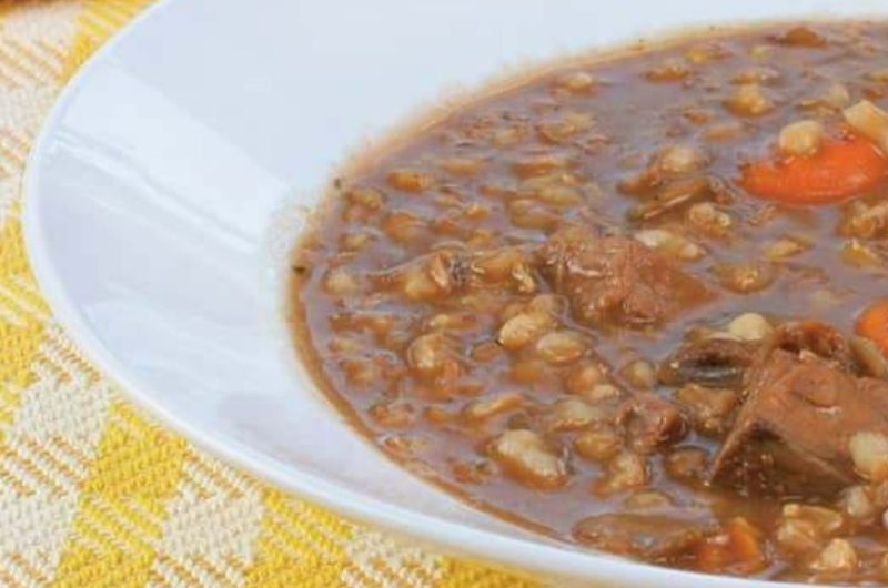 Slow Cooker Delicious Beef Barley Soup