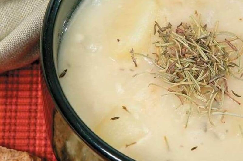 Slow Cooker Rosemary Potato Soup