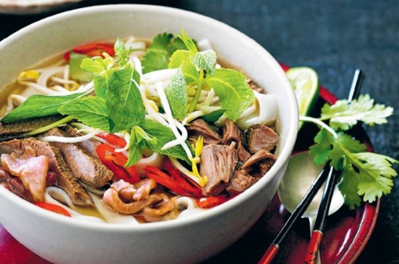 Slow Cooker Vietnamese Beef Noodle Soup