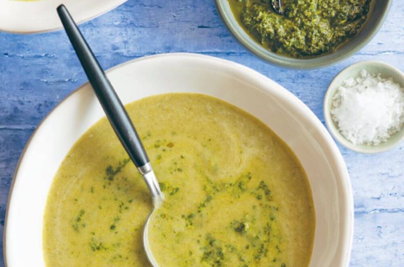 Slow Cooker White Bean and Rocket Soup With Basil Pesto