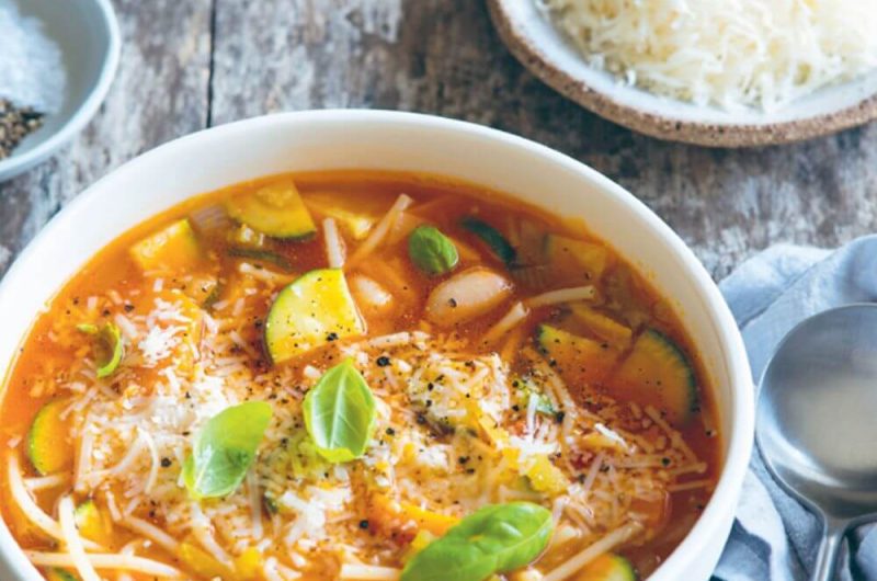 Vegetarian Slow Cooker Minestrone Soup