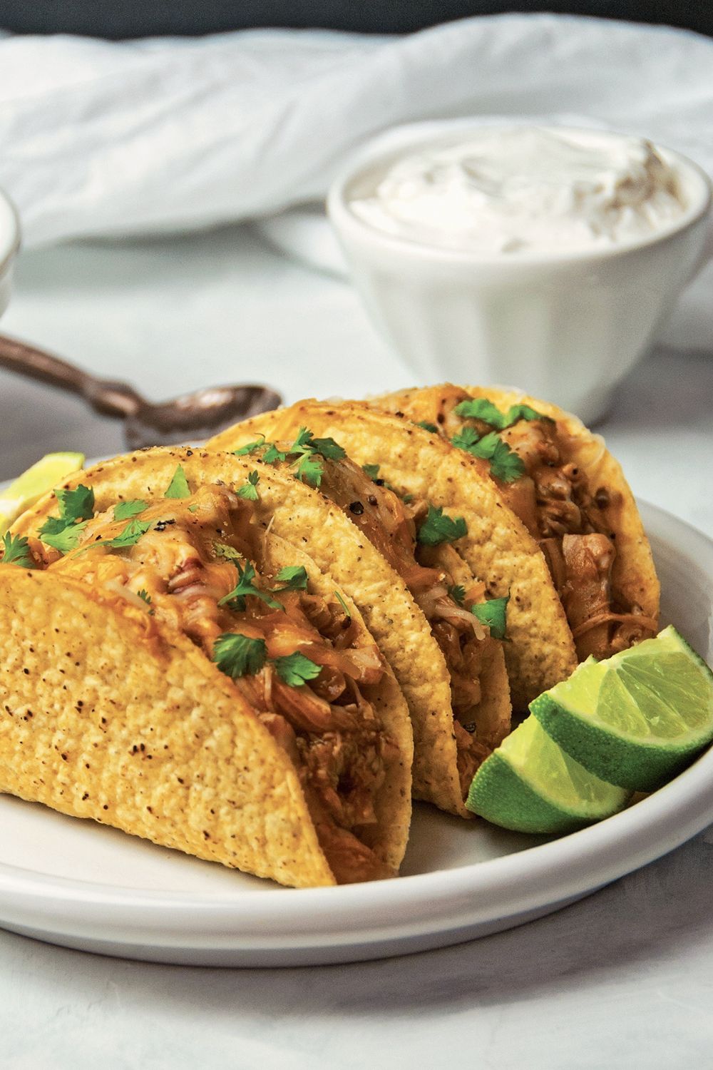 Slow Cooker Amazing Shredded Chicken Tacos