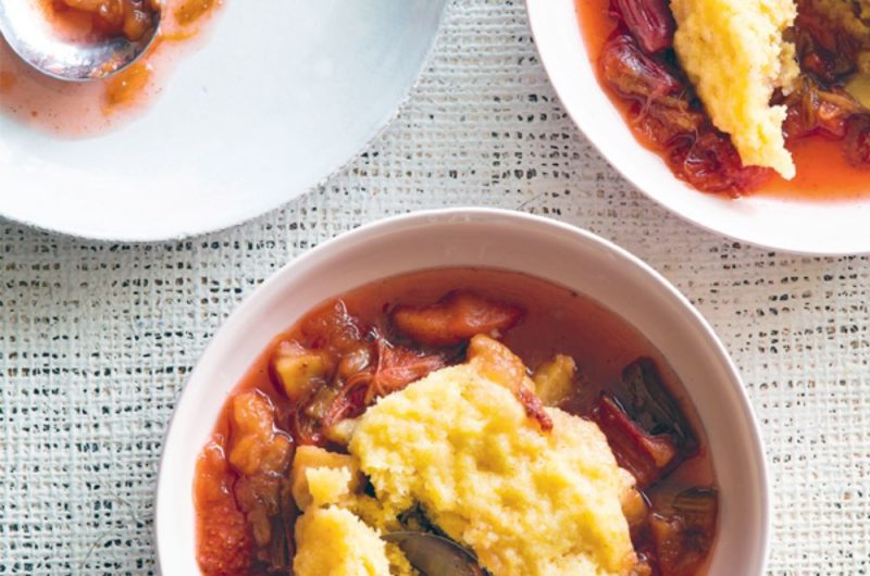 Slow Cooker Apple, Rhubarb, and Strawberry Cobbler