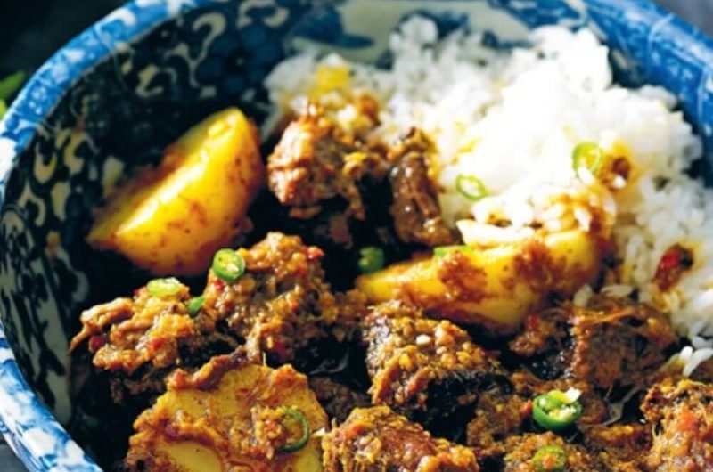 Slow Cooker Beef and Potato Rendang