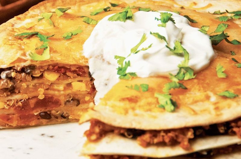 Slow Cooker Black Bean and Quinoa Enchilada Pie