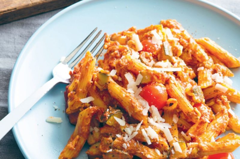 Slow Cooker Cheesy Zucchini, Cherry Tomato And Pesto Pasta Bake