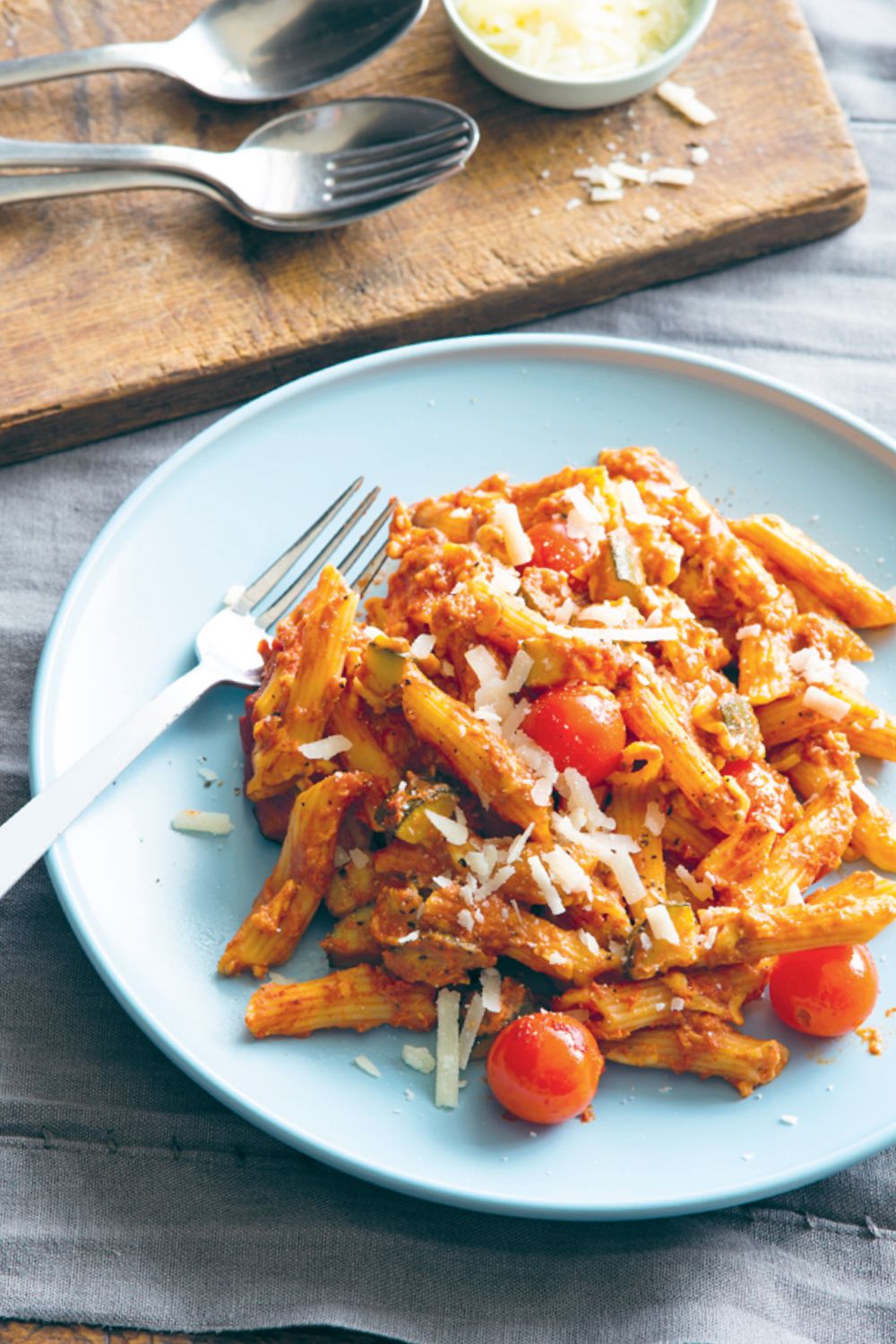 Slow Cooker Cheesy Zucchini, Cherry Tomato And Pesto Pasta Bake