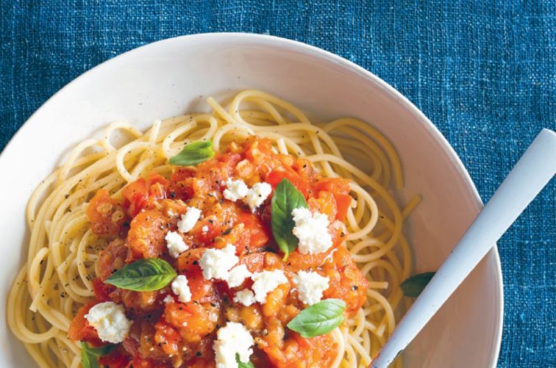 Slow Cooker Fresh Tomato And Capsicum Pasta Sauce With Lemon Ricotta