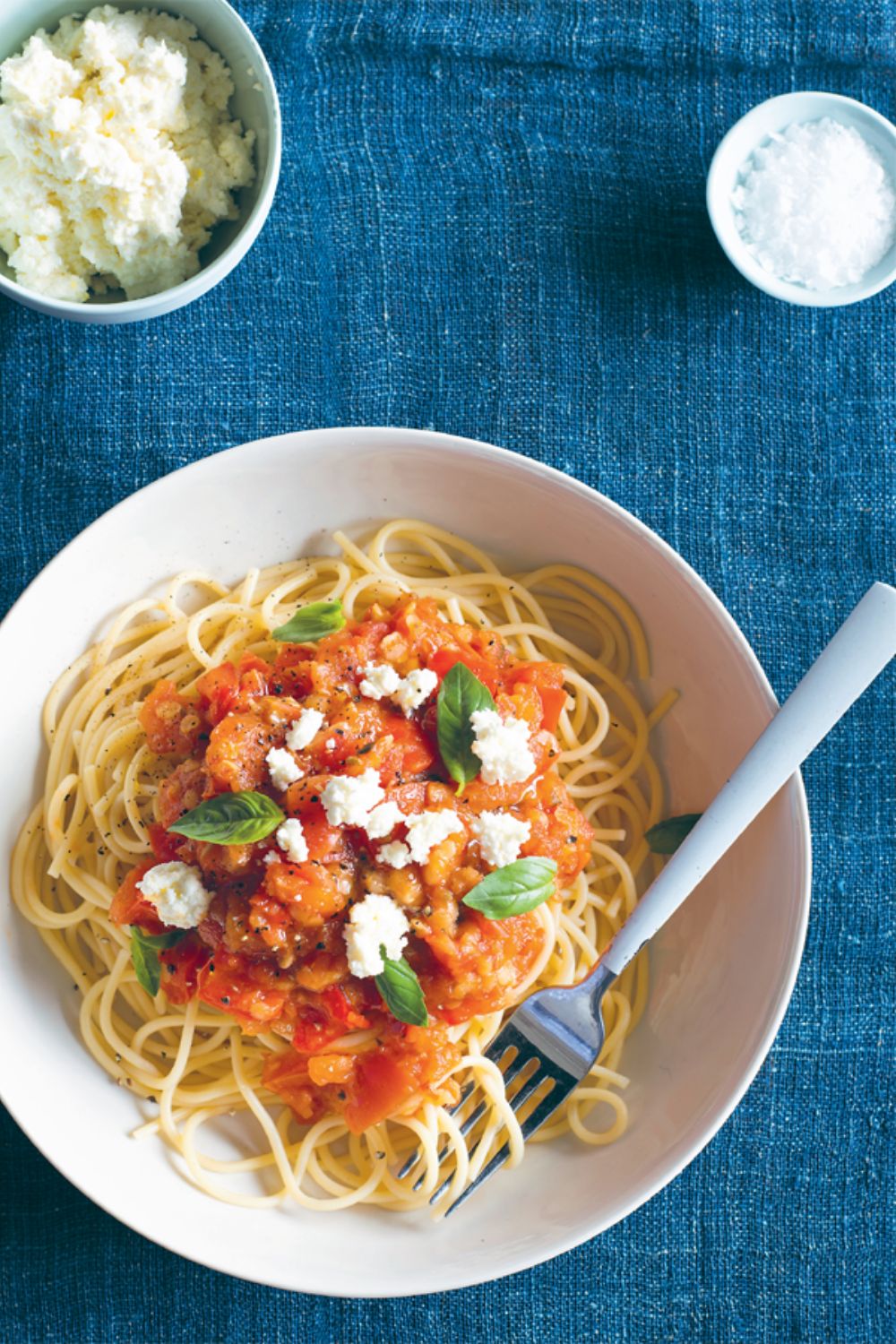 Slow Cooker Fresh Tomato And Capsicum Pasta Sauce With Lemon Ricotta