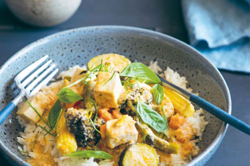 Slow Cooker Green Curry Of Tofu And Vegetables