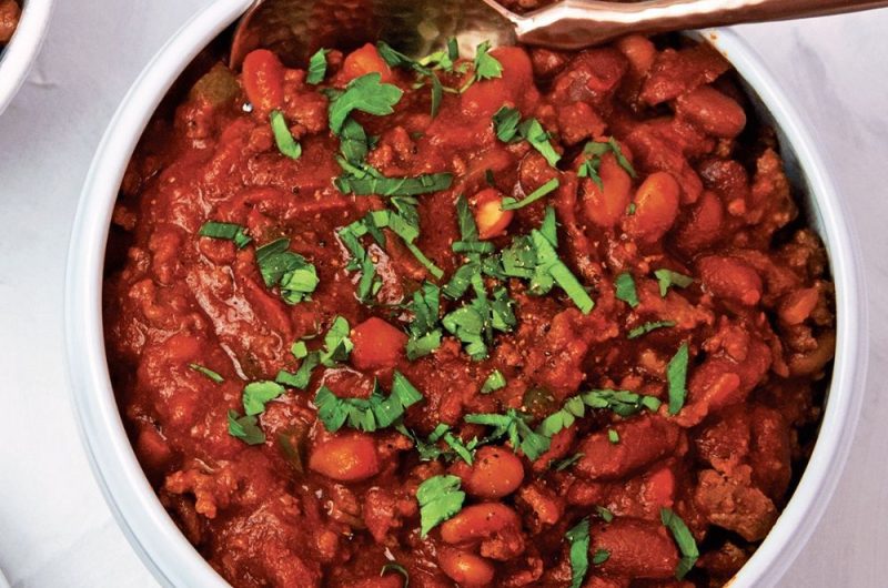 Slow Cooker Hearty Beef And Bean Chili