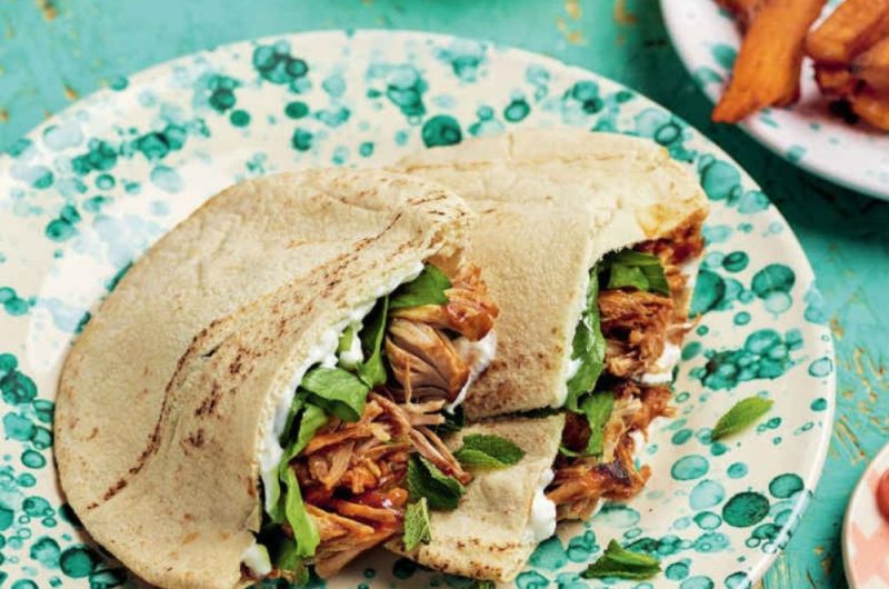 Slow Cooker Pulled Pork Pittas