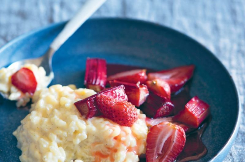 Slow Cooker Rice Pudding With Baked Strawberries And Rhubarb