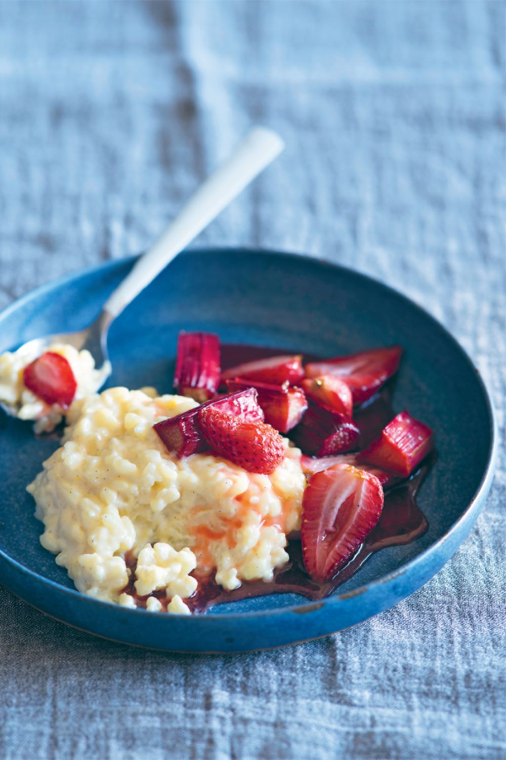 Slow Cooker Rice Pudding With Baked Strawberries And Rhubarb