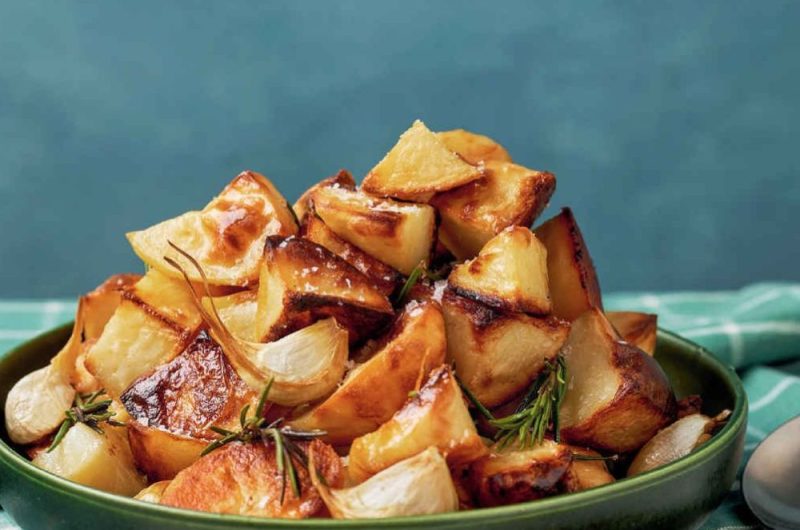 Slow Cooker Rosemary Roast Potatoes