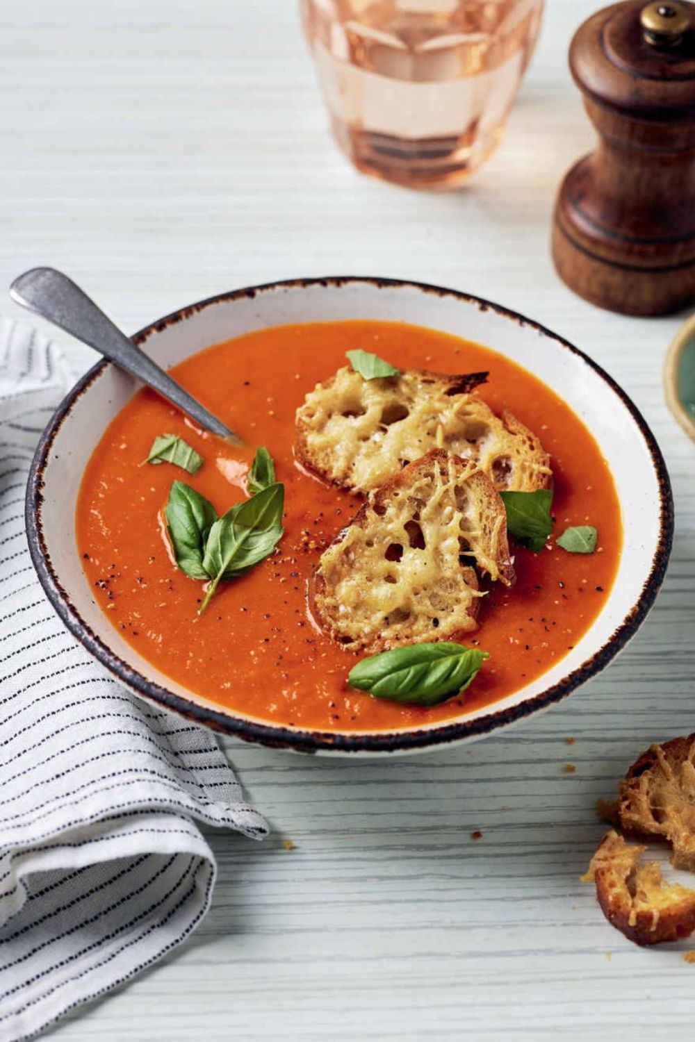 Slow Cooker Tomato & Basil Soup With Parmesan Croutons