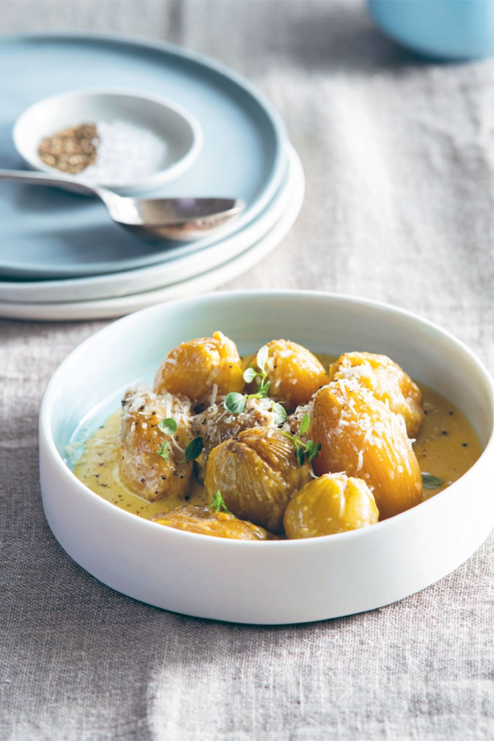 Slow-Cooked Onions With Thyme And Parmesan